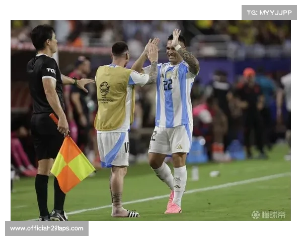 懂球帝X咪咕2025世俱杯第8比赛日劳塔罗马丁内斯荣膺MVP精彩表现引爆全场 懂球帝X咪咕2025世俱杯第8比赛日劳塔罗马丁内斯荣膺MVP精彩表现引爆全场